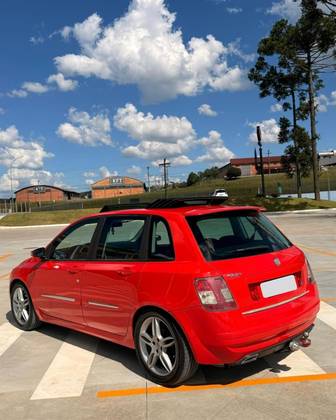 FIAT STILO 1.8 MPI SPORTING 8V FLEX 4P MANUAL FIAT STILO 1.8 MPI SPORTING 8V FLEX 4P MANUAL